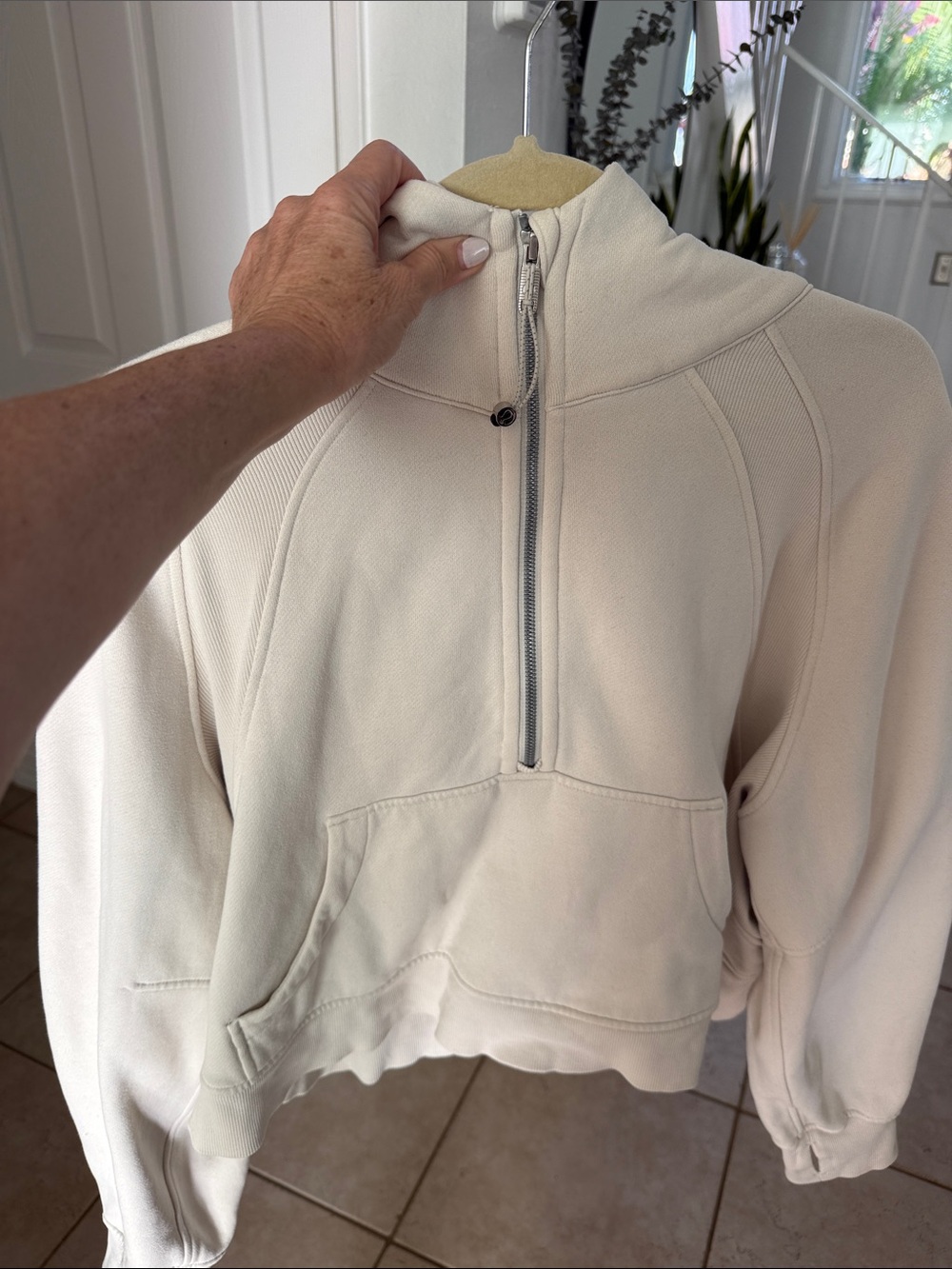 Lululemon Scuba Oversized Half-Zip Hoodie M/L White Opal Cream Cropped Fleece